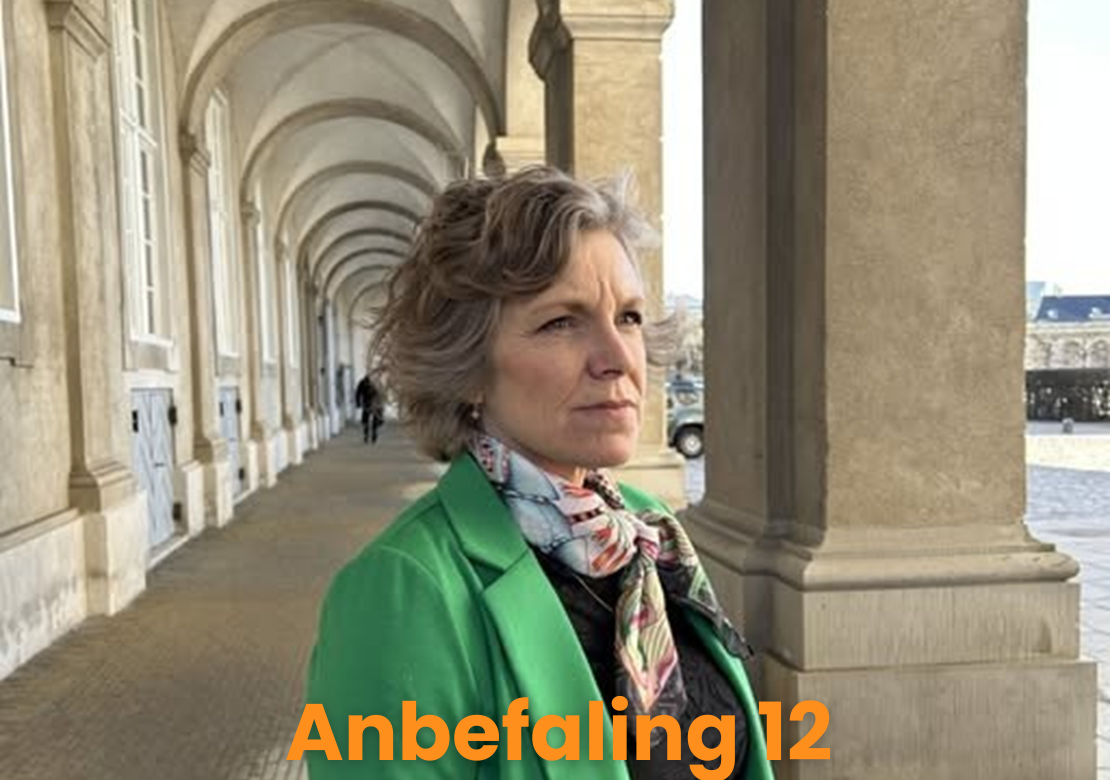 Autismeforeningens formand, Karina Bundgaard. Nedenfor teksten: Anbefaling 12.
