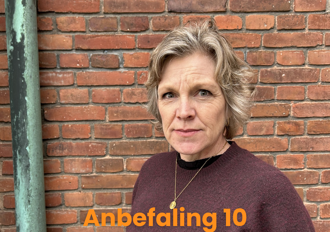 Autismeforeningens formand, Karina Bundgaard. Nedenfor teksten: Anbefaling 10.